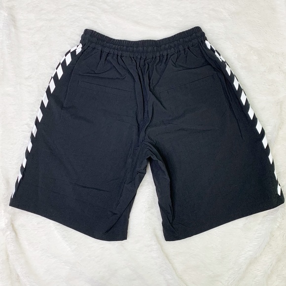 Koral Men’s Black Athletic Shorts Side Stripes - Picture 2 of 6